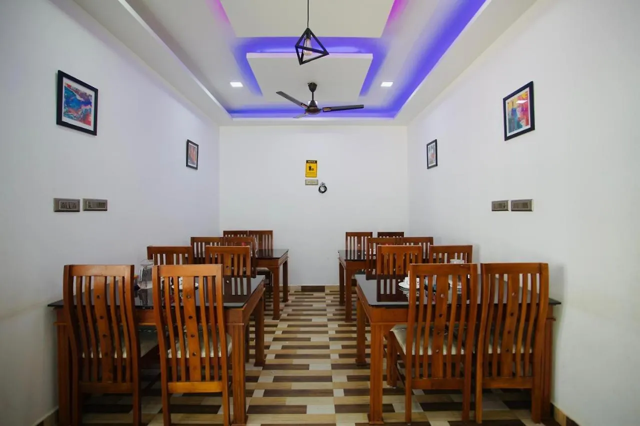 Hotel The Hazeberg Munnar 3*,